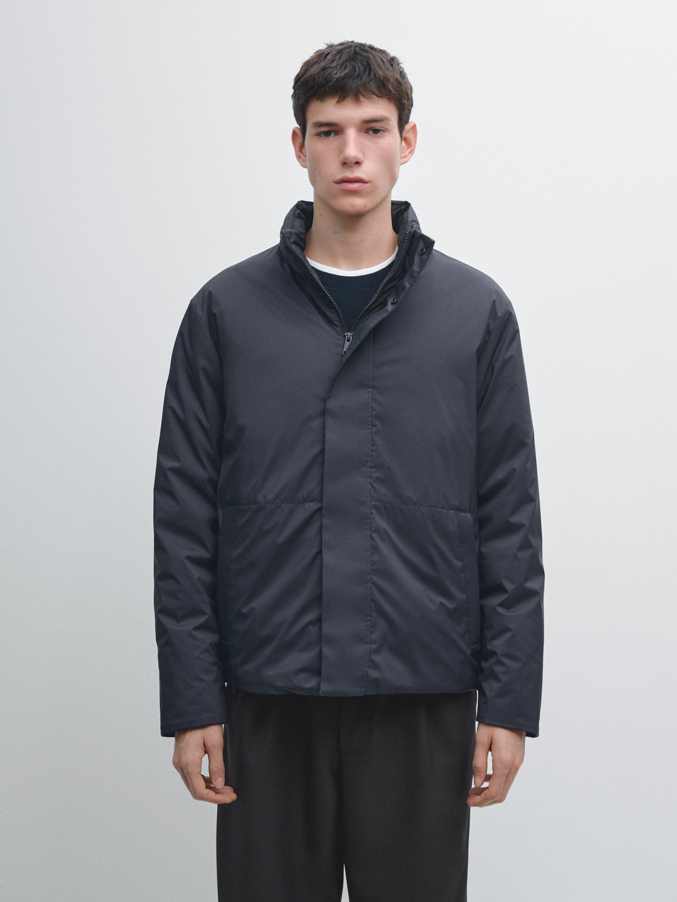 Short water-repellent down blend jacket